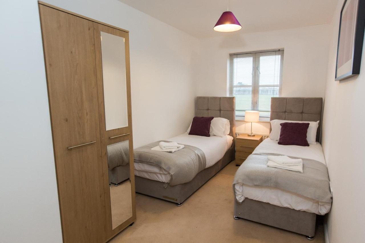 Catchpole Stays Abbey Field Apartment- A Lovely 2 Bed Apartment With Field Views Near Colchester Town Centre ภายนอก รูปภาพ